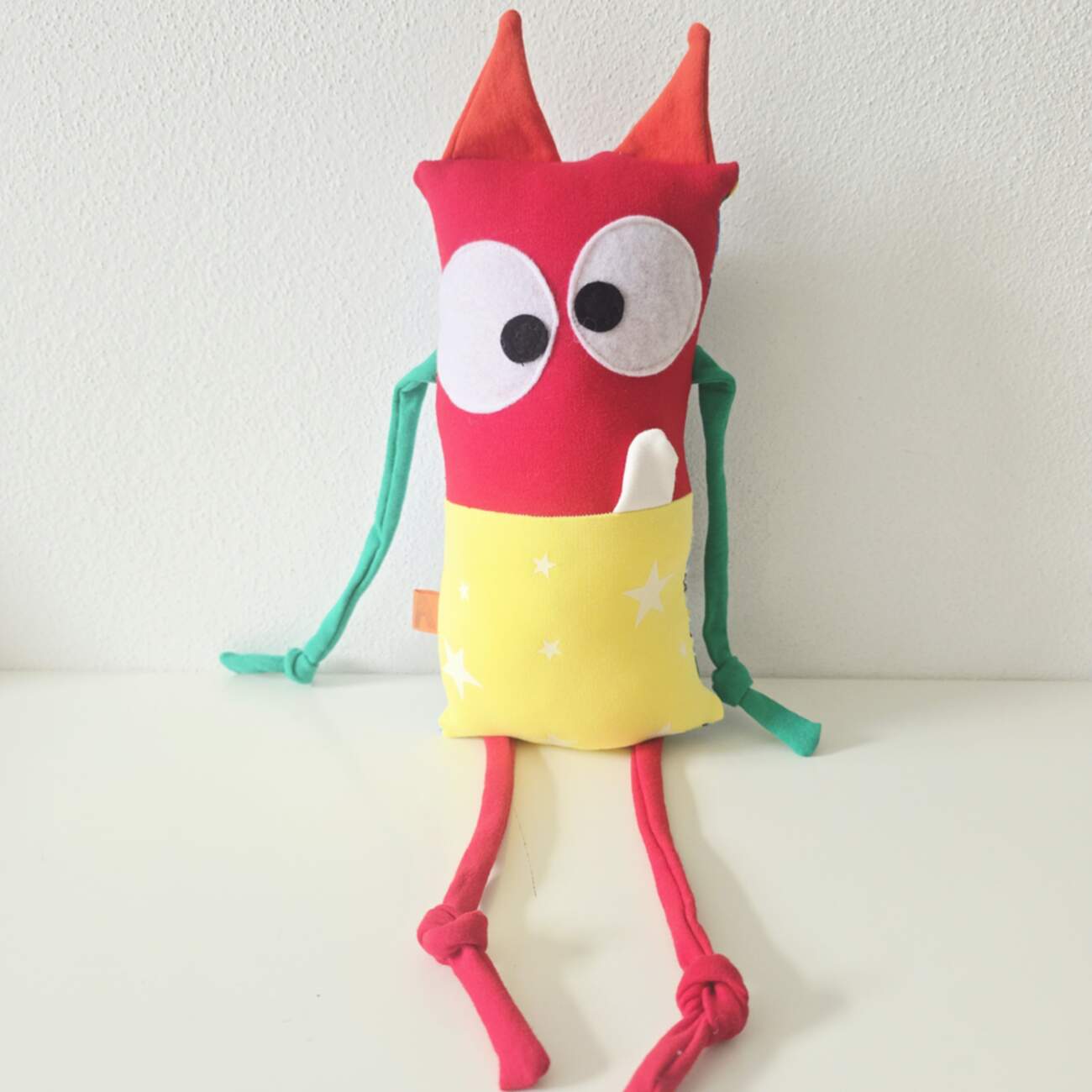 DOUDOU rosso e giallo